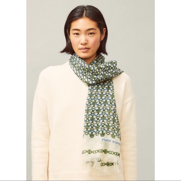 New Tory Burch Gemini Medallion Oblong Scarf Green - Picture 1 of 4